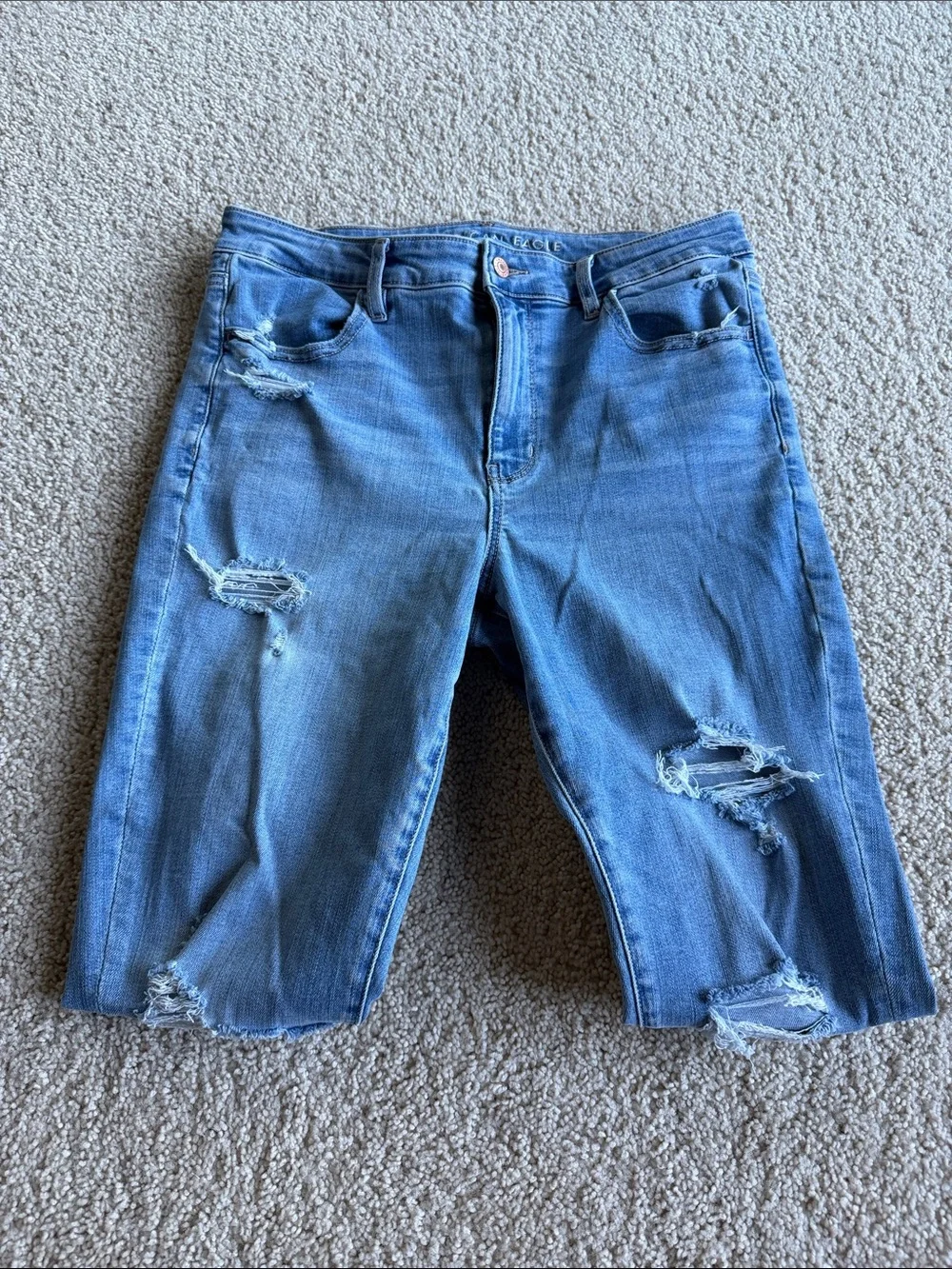 🚨Back-to-School Sale! All jeans/jean shorts $10 each or 2/$15—this weekend only🚨